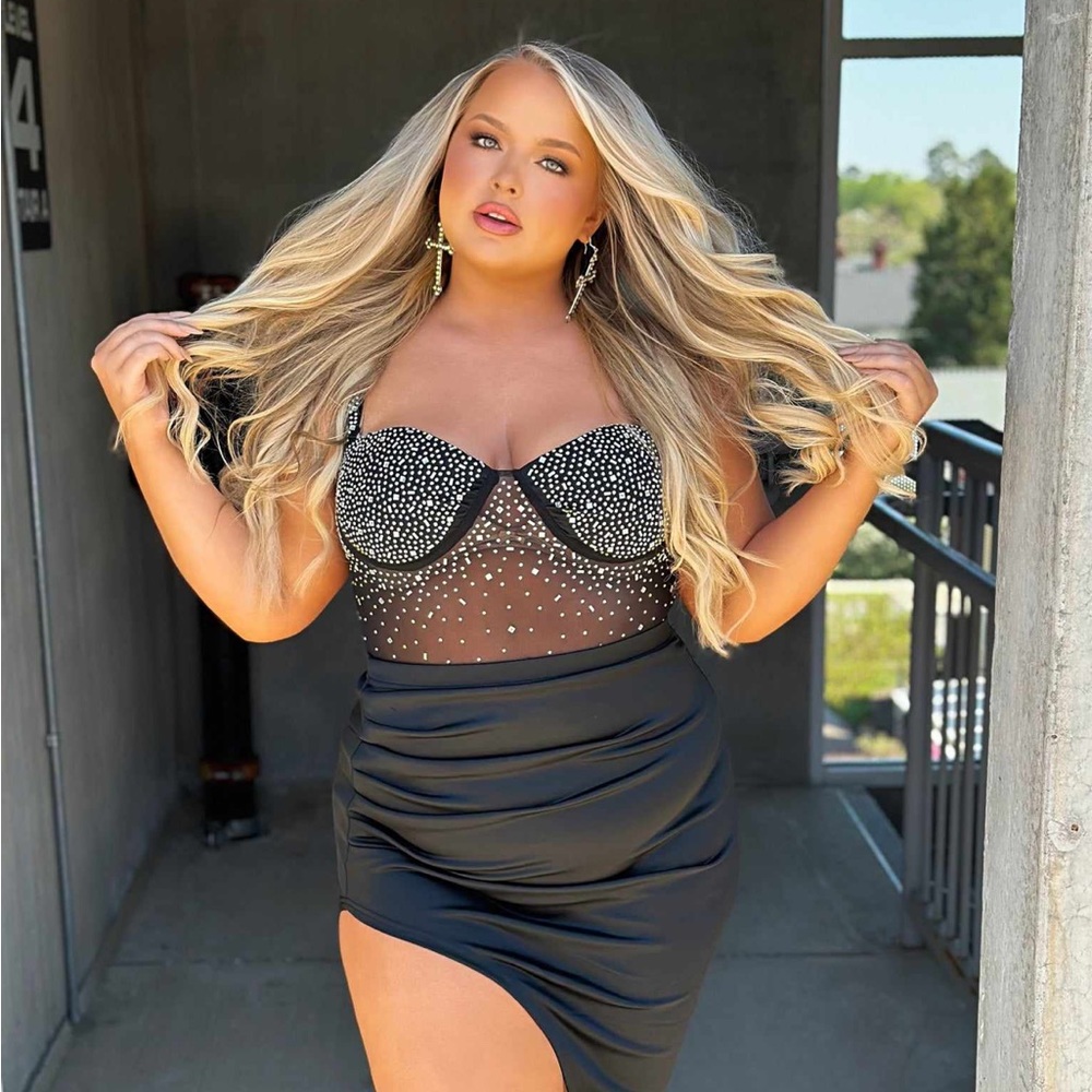Southern fried chicks feeling flashy body suit and skirt